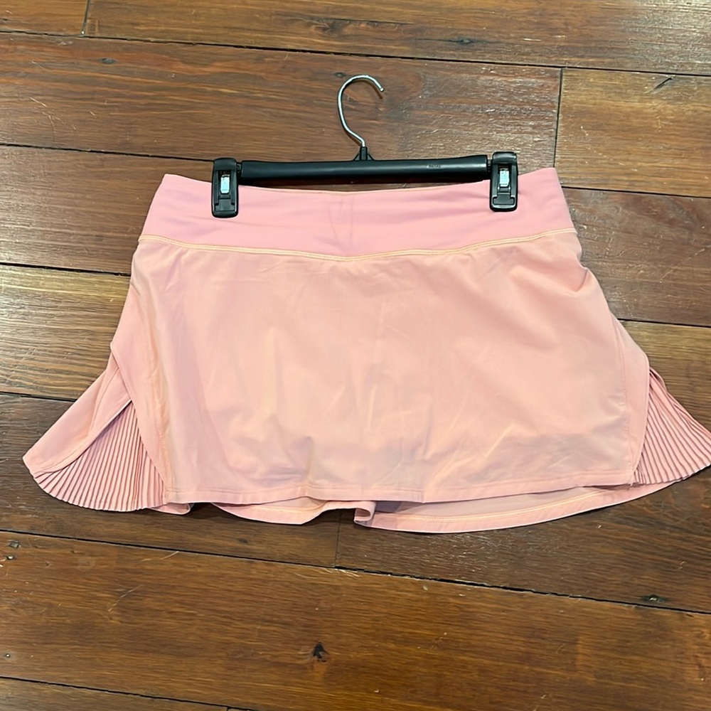 Lululemon Play Off Pleats Skirt Skort Size 8 Peach pink, EUC